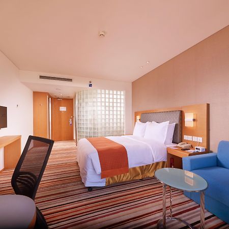Holiday Inn Express Shanghai Jiading Industry Park By Ihg Eksteriør billede