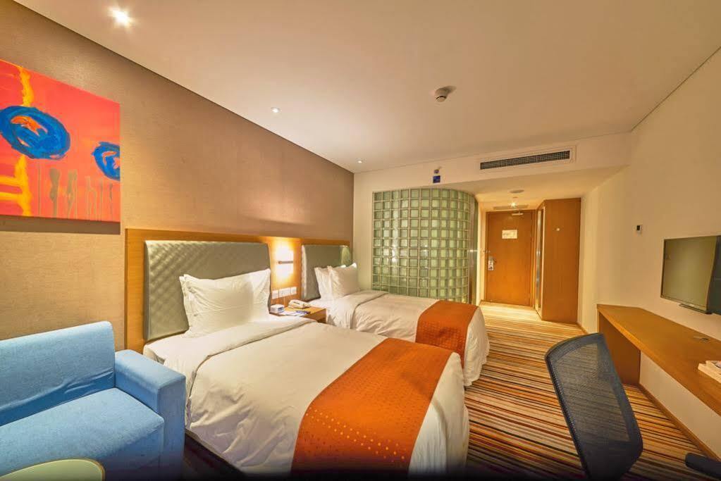 Holiday Inn Express Shanghai Jiading Industry Park By Ihg Eksteriør billede